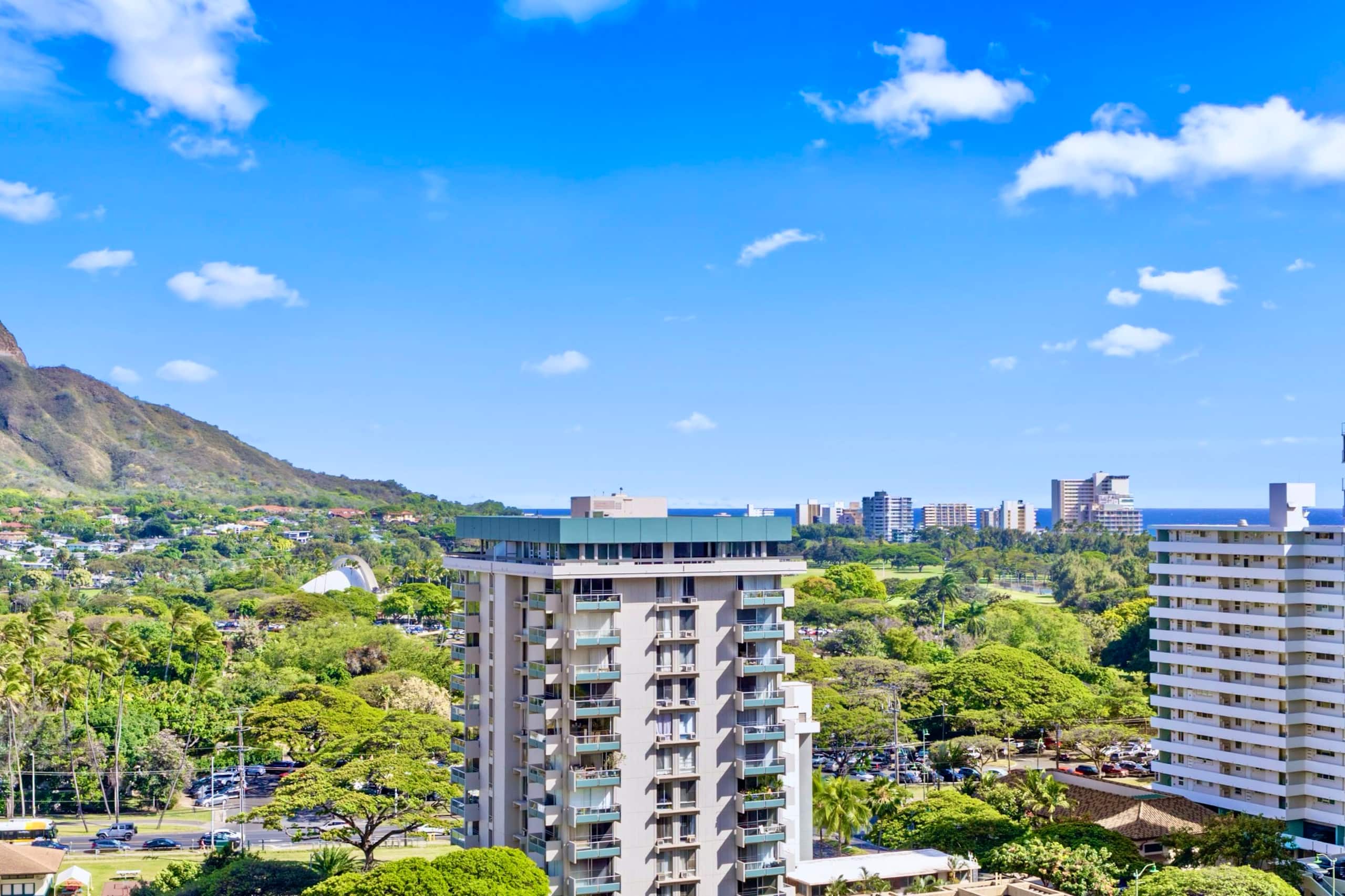 16F-Grand Diamond Head View-2BR-Waikiki w/Parking! - Image 44