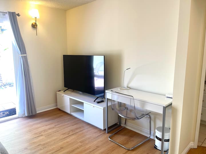 20% Off Master Room Private Entry/bath Near Disney - La Palma, CA
