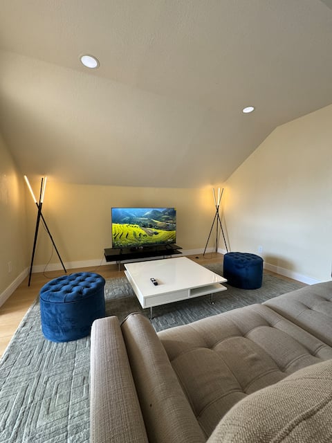 Top performing Airbnb: Modern Coastal Simplicity-Walk to Beach, Park in Outer Sunset