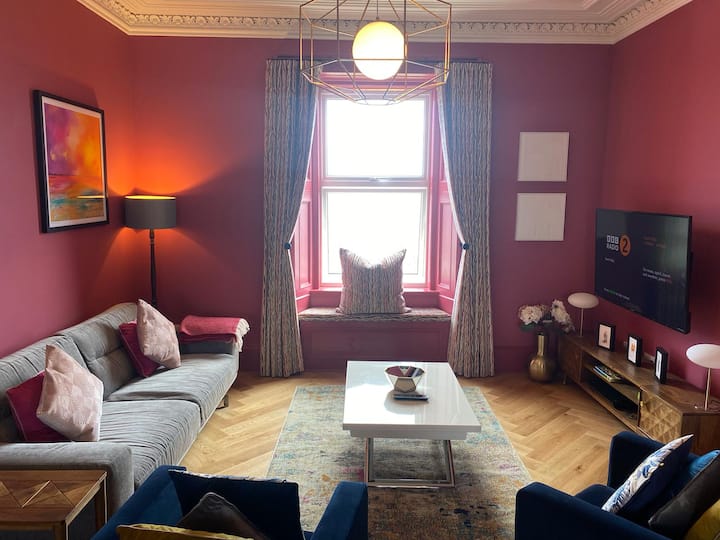 Stylish Seafront Home-from-home - Dunoon