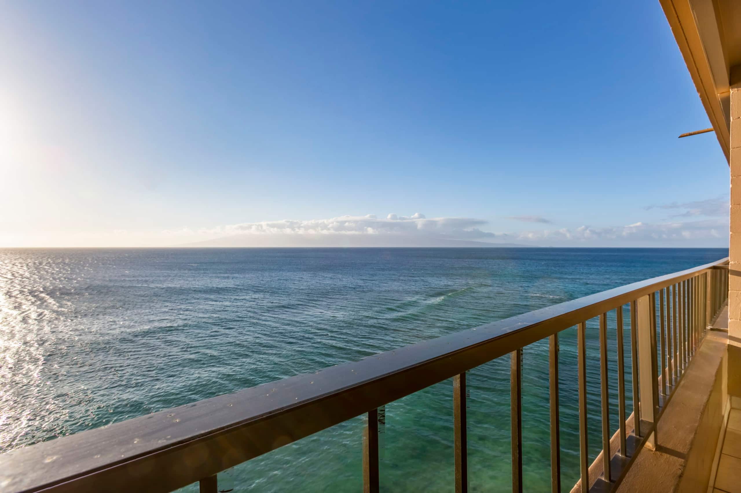 Oceanfront King Bed Renovated Maui Kai Condo MK806 - Image 61