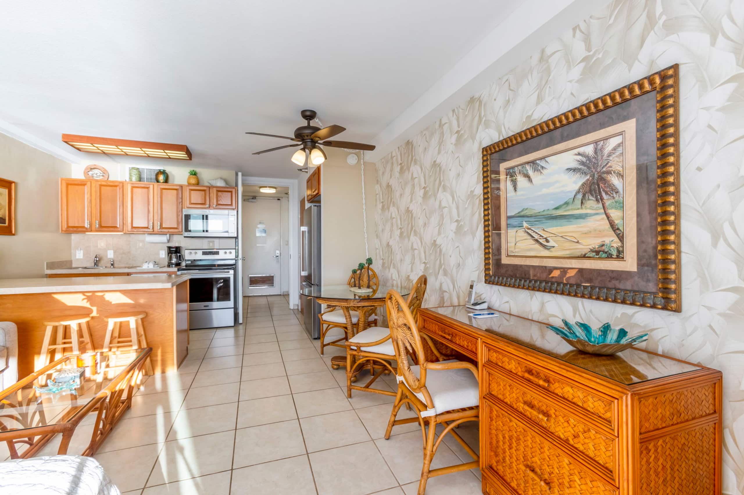 Oceanfront King Bed Renovated Maui Kai Condo MK806 - Image 42