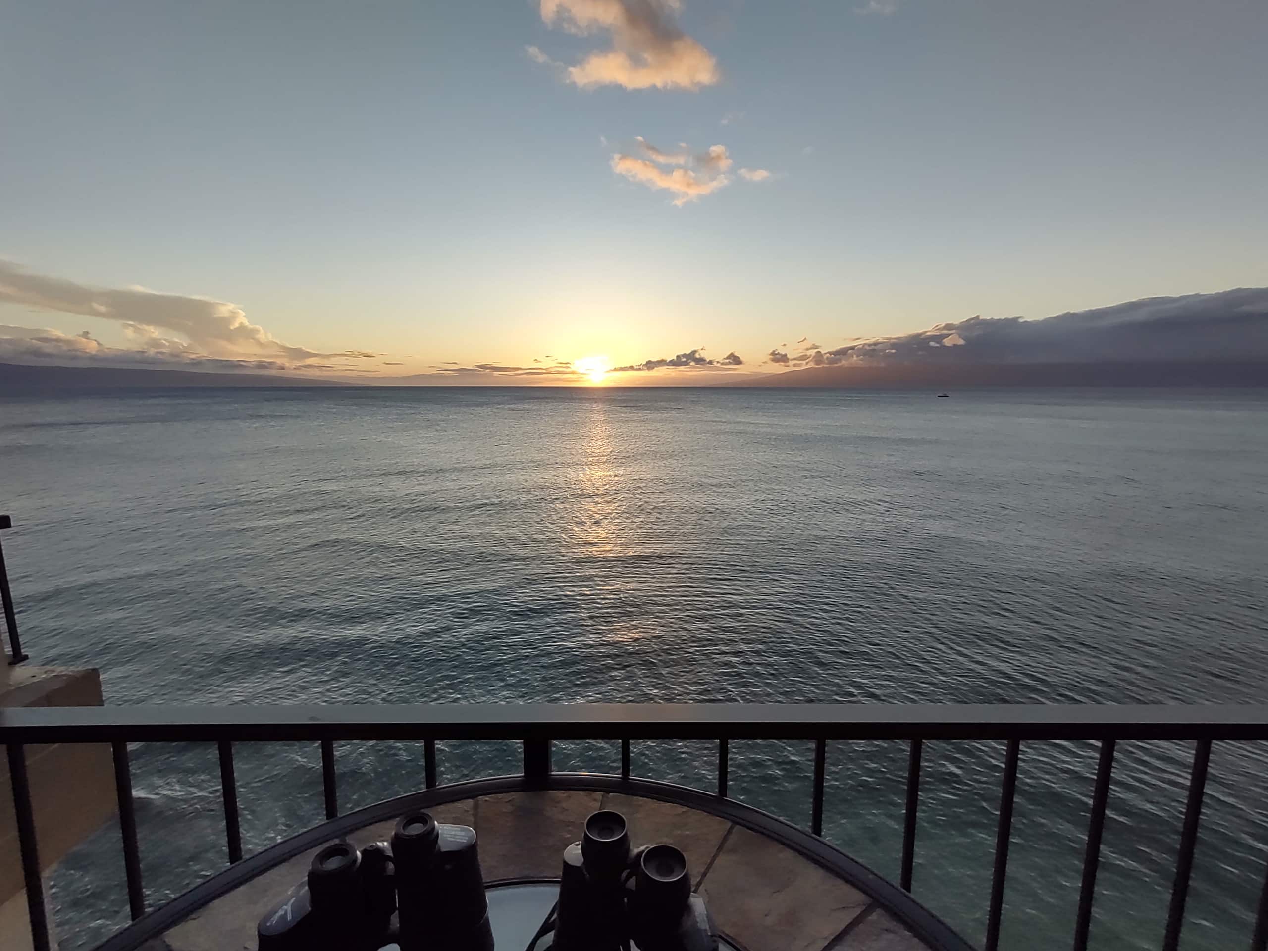 Oceanfront King Bed Renovated Maui Kai Condo MK806 - Image 67