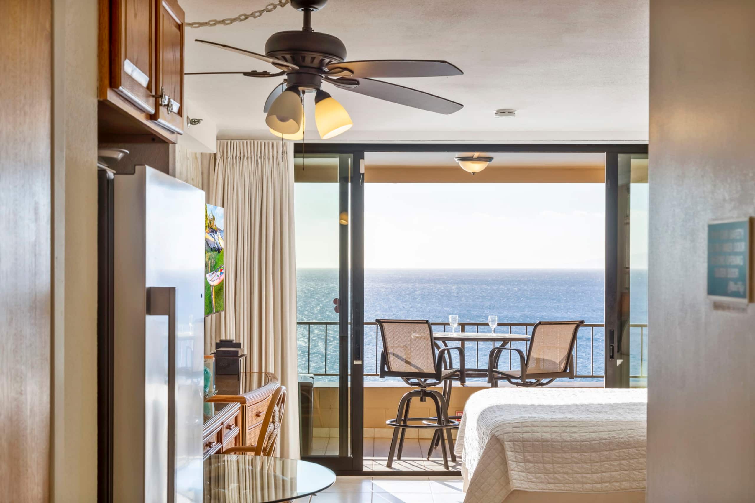 Oceanfront King Bed Renovated Maui Kai Condo MK806 - Image 59