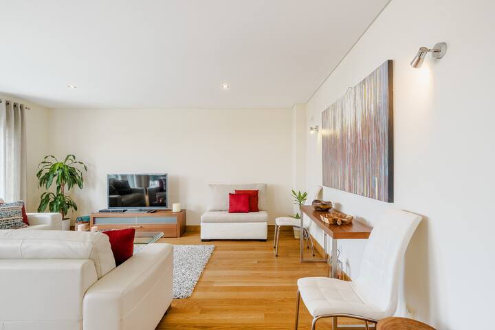 SunnyCosy Cascais Apartment – Seaside Cascais gallery image 3