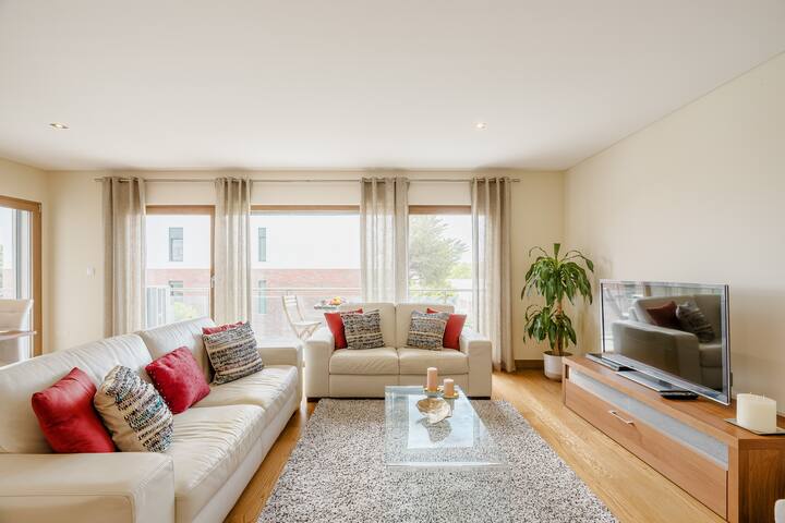 SunnyCosy Cascais Apartment – Seaside Cascais gallery image 4