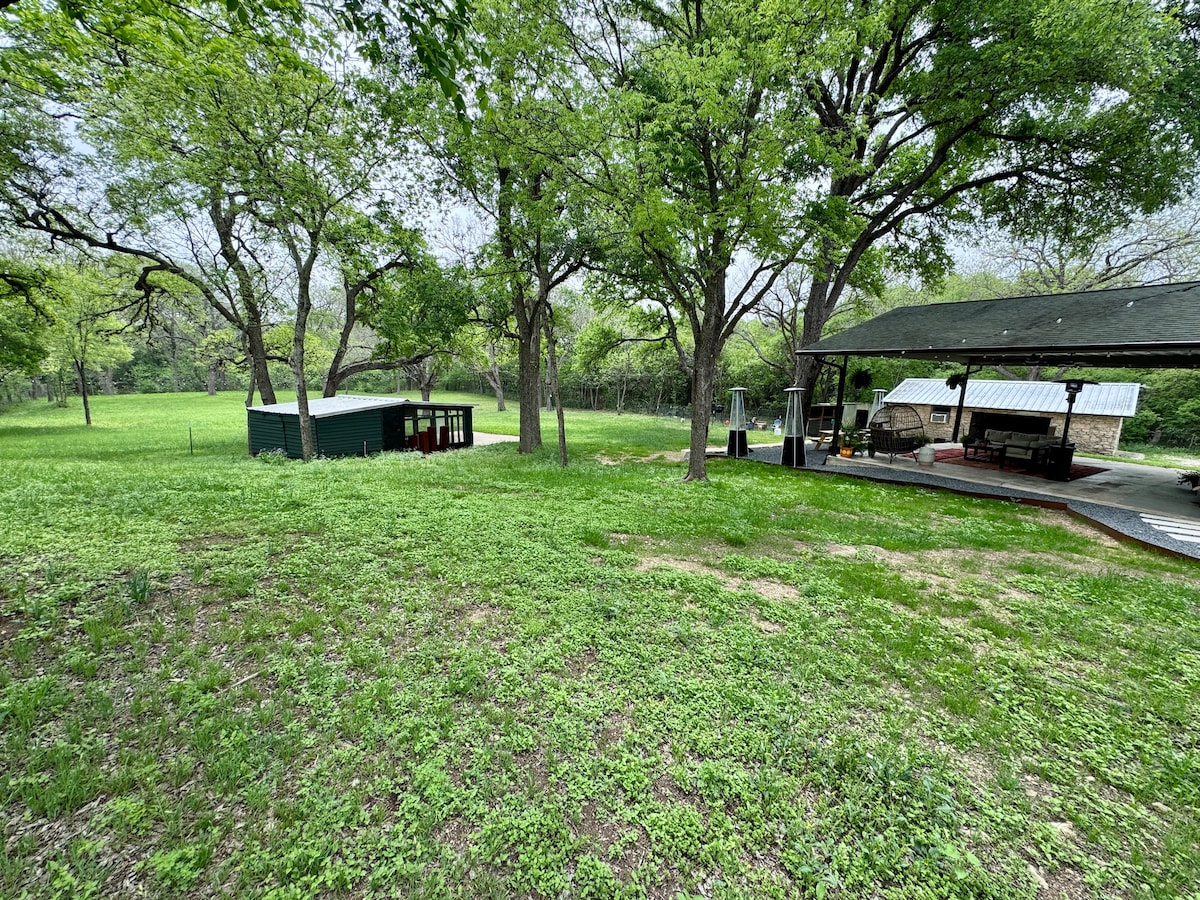Mini Farm Getaway Studio