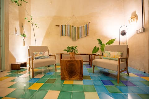 Popular Airbnb listing: Central location - dip pool, perfect for couples in Colonia Santa Rosa