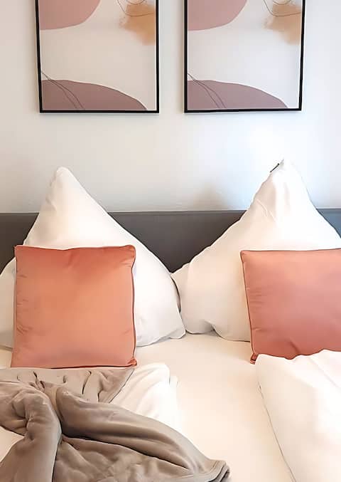 Ludwigshafen train station residence