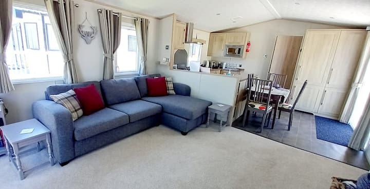 Bracken Lodge
A High Spec Home From Home - Clovelly