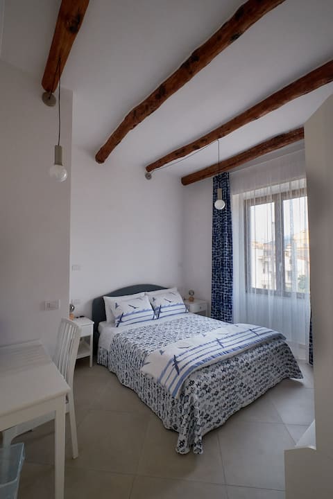 Annuncio Airbnb popolare: Archway Nine, 2 bedrooms, 2 bathrooms, kitchen and living room a Sorrento
