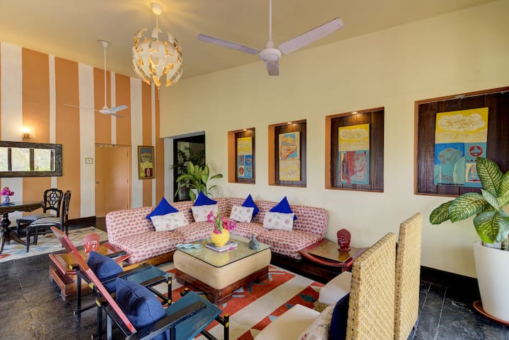Living room image 2