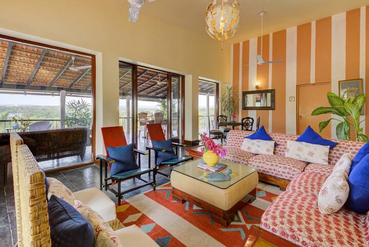 Living room image 1