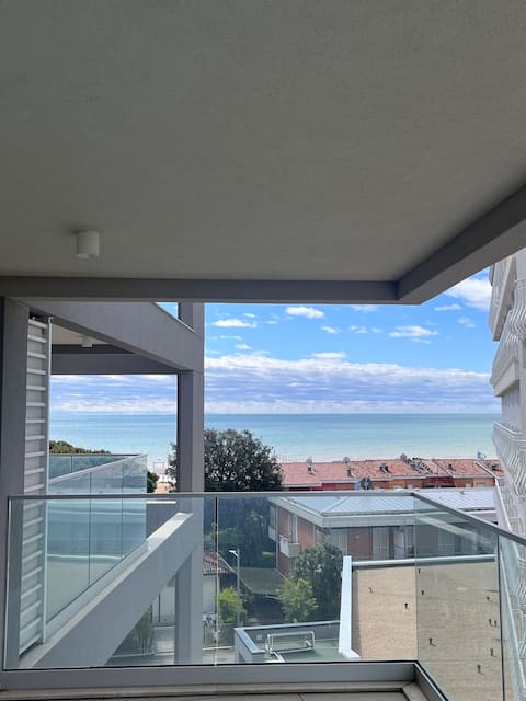 Beautiful beachfront apartment in Jesolo