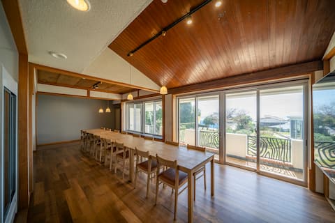 Up to 16 people/for 3 families/entire building/2 minutes to the sea/3 bedrooms | Shirahama Residence