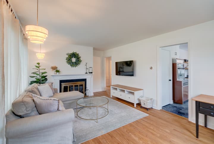 Madison Extended Stay – 30+ Days | 3 Bedroom Home - Madison, WI