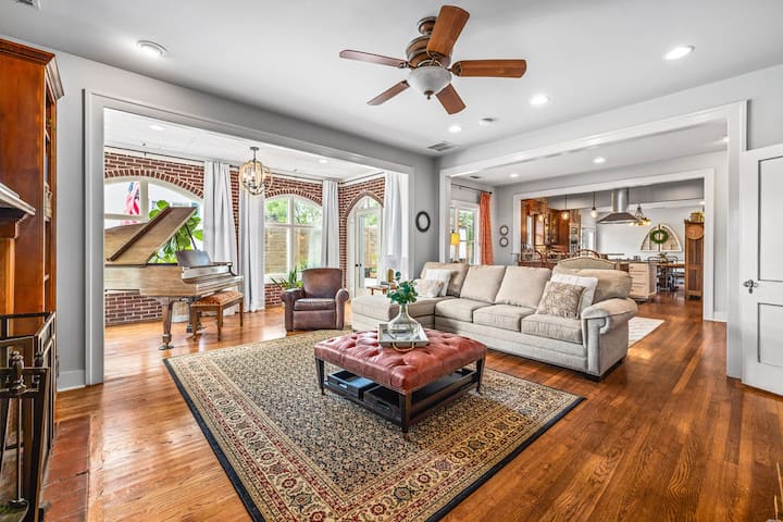 The Buford Manor - Buford, GA