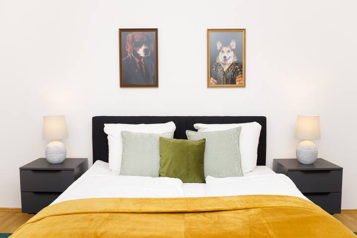 BIG-4-Rooms Flat Berlin-Mitte 9 Pers. Museumsinsel gallery image 2