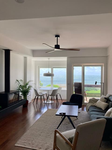 Top performing Airbnb: Oceanview 4 U - Close to Lisbon! in União Das Freguesias De Oeiras E São Julião Da Barra, Paço De Arcos E Caxias