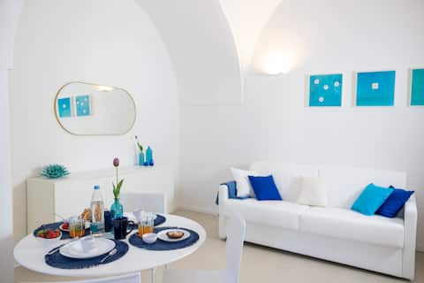 Popular Airbnb listing: Residenza Ottaviano Boutique Apartment in Sperlonga