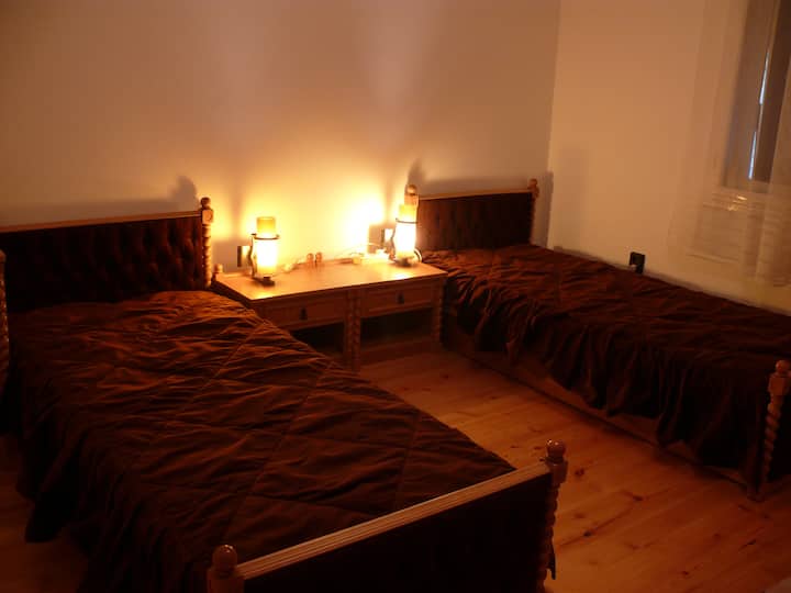 غرفة النوم 2