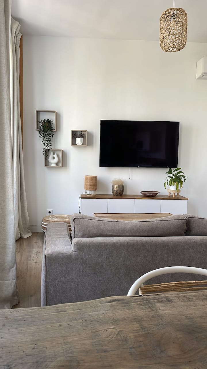 L'éclat De L'isle, Appartement 4* Au Bord De L'eau - L'Isle-sur-la-Sorgue