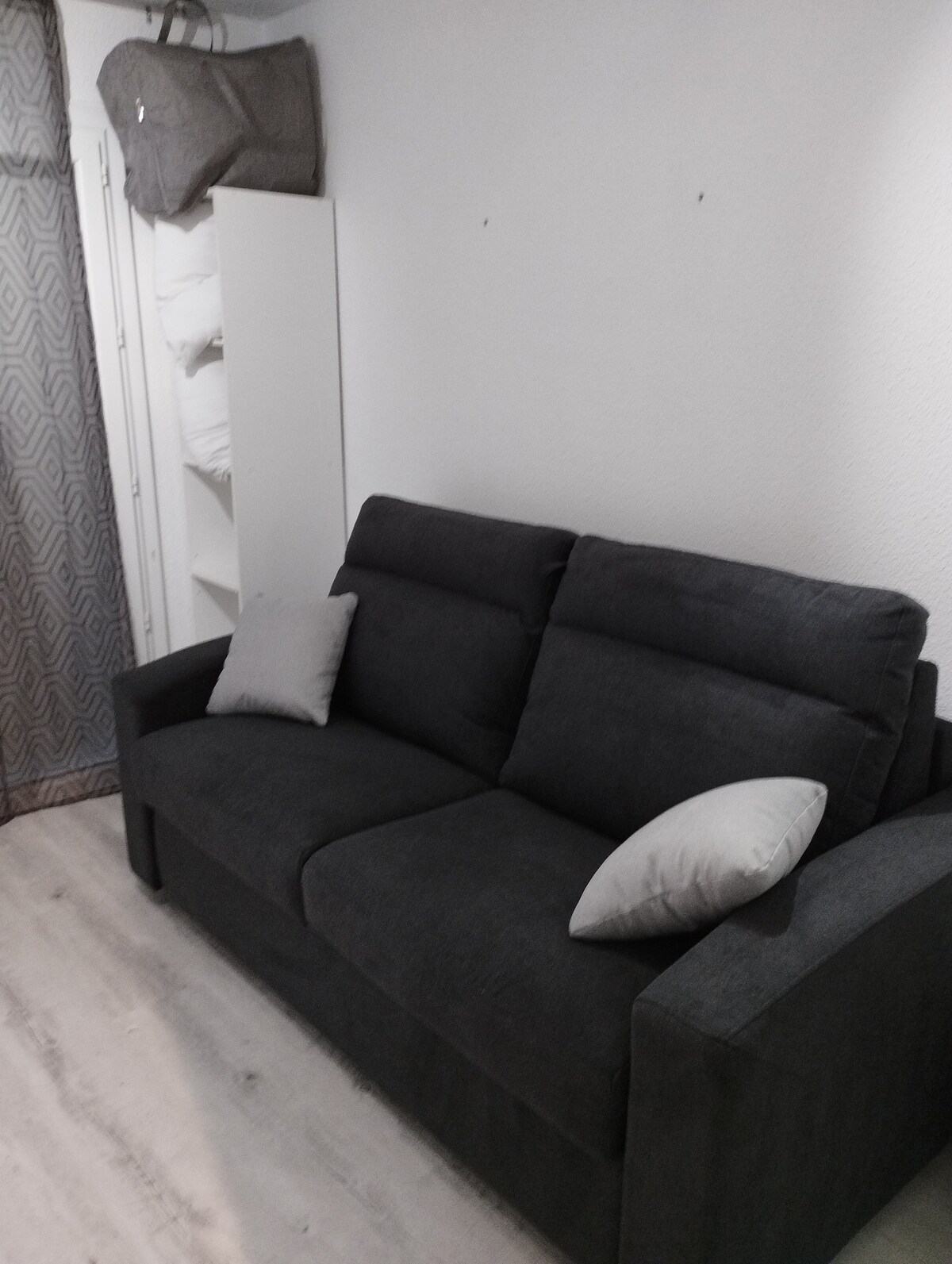 Popular Airbnb listing: Agréable studio in Les Sables D'olonne