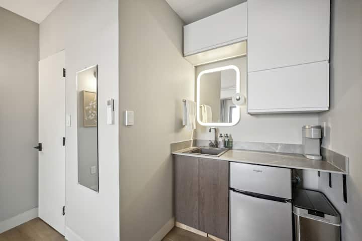 Private Suite Next To Shaw Metro - Washington, D.C.