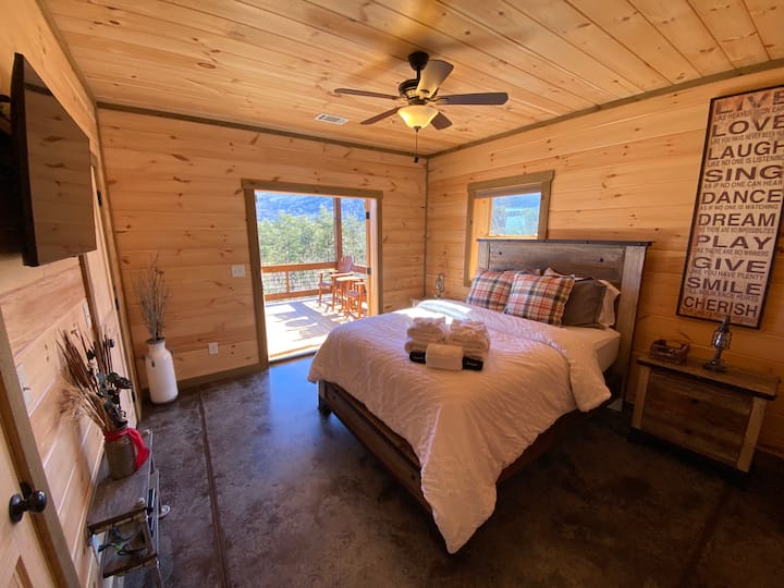 Tercer dormitorio - nivel inferior - Cama doble tamaño queen