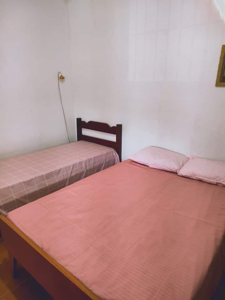 Dhomë gjumi 2