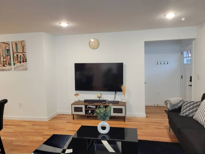 F&s Getaway Home - Staten Island, NY