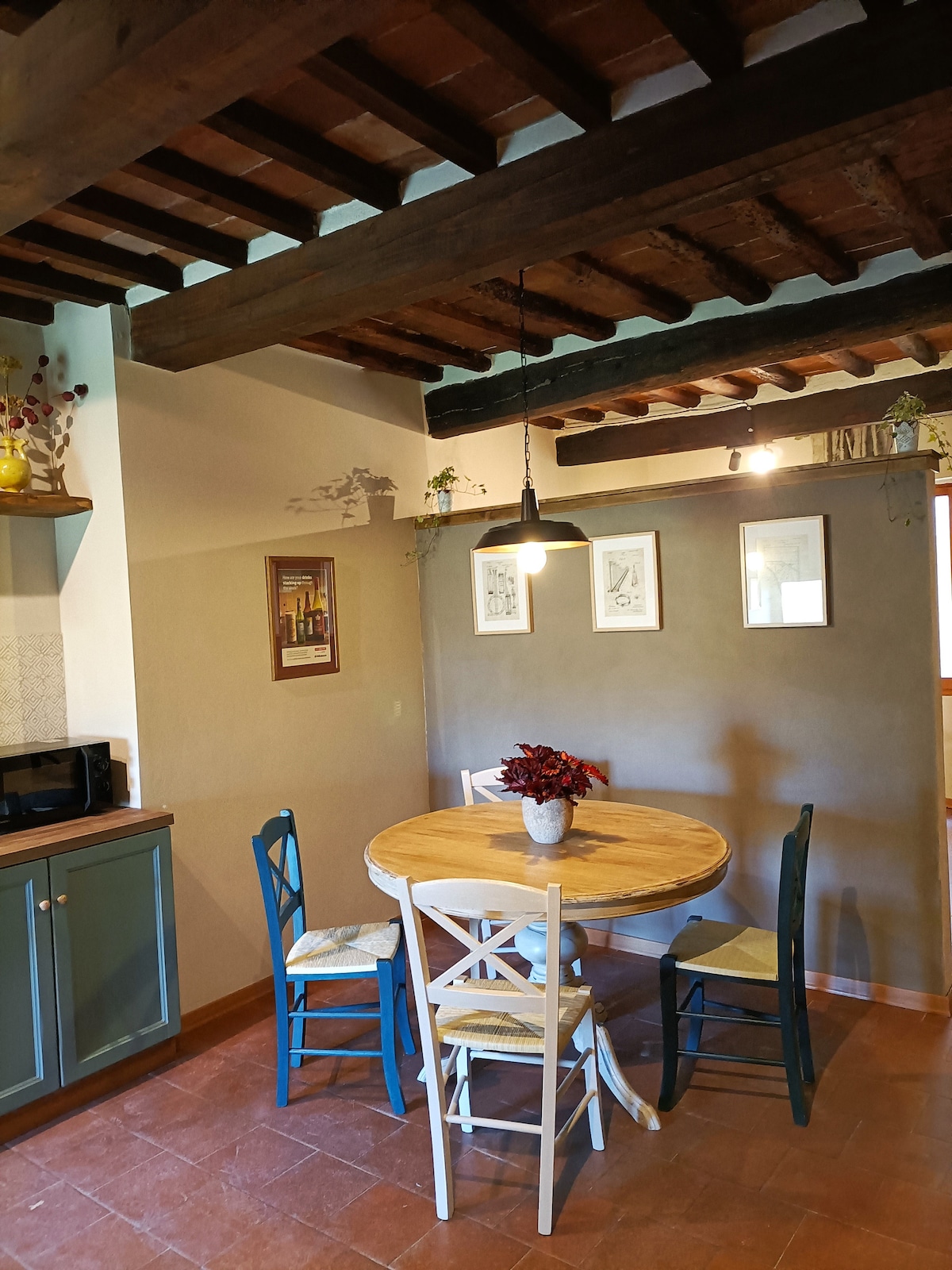 Airbnb performant: Fabulous stylish flat in Piazza à Umbertide