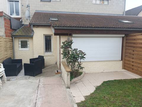 Maison Plein Pied with Terrace