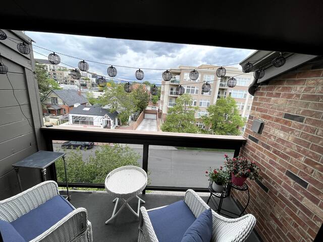 Luxury Condo with Mountain Views gallery image 2