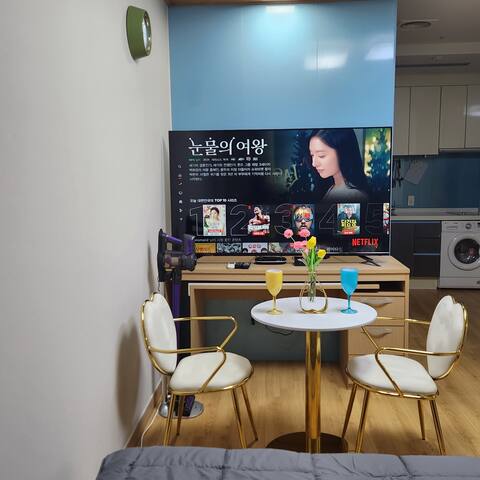 [cozy stay] Best space in Sejong #Naseong #65 inch tv #Business trip welcome #Parking available #Net