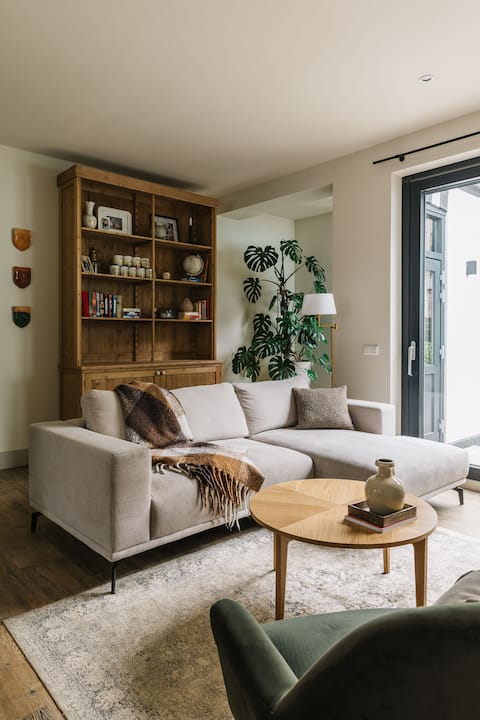 Charming 1905 Fully Renovated Zaans Townhouse
