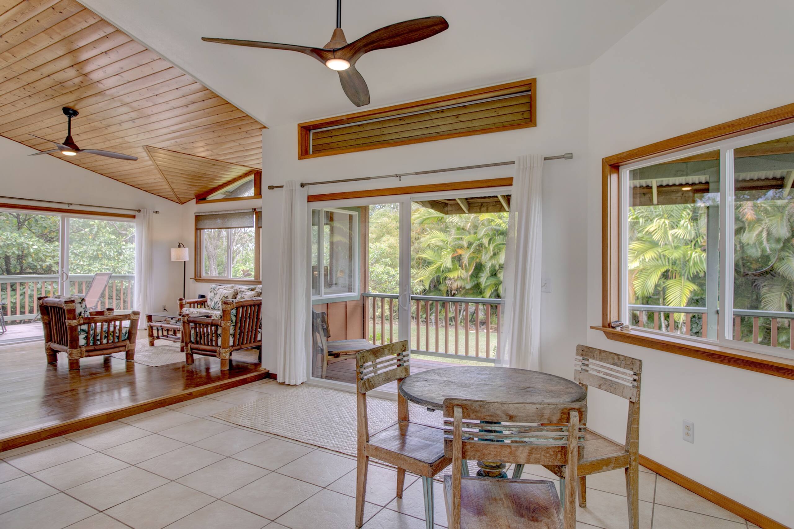 Home in Pahoa · ★4.86 · 1 bedroom · 1 bed · 1 bath - Image 8