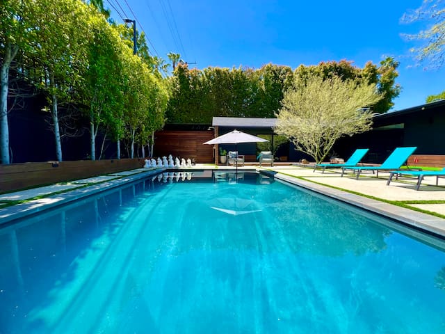 Heated Pool & Spa, BBQ, Pool Table, Games, Private