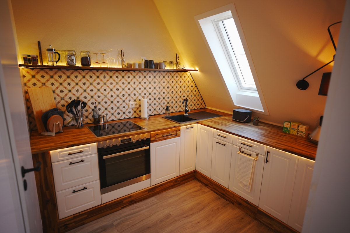 Popular Airbnb listing: 1-room apartment by the city forest in Oststadt