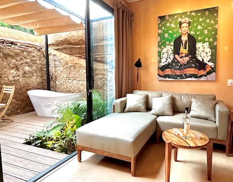 Top Airbnb: Casa Besos loft 3, Tina and garden, St Domingo area in Oaxaca