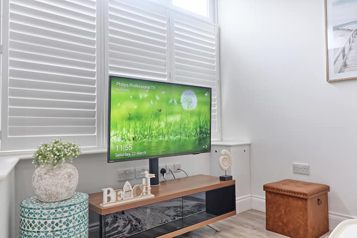 Coastal Nest - Premium Flat,3 Minutes To The Beach - Walton-on-the-Naze