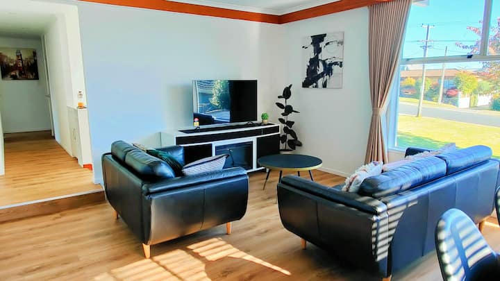 Tranquil Comfortable House Close To Town And Lake - Taupo