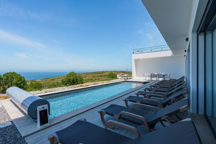Axess Villa with a panoramic ocean view gallery image 2