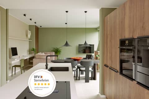 Homefy Luxury Bungalow | 5 PAX | 2 Bath | Garage