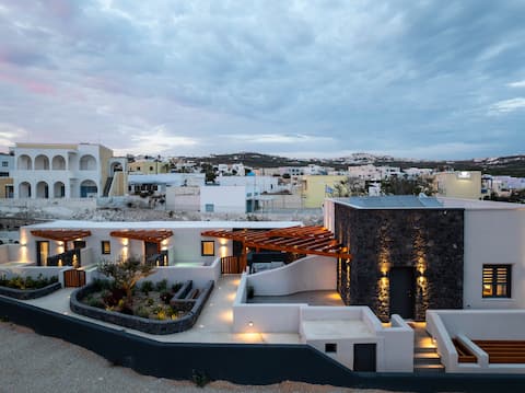 LyMaRou Collection, 7 Suites, Pool, 7 Priv Hot Tub