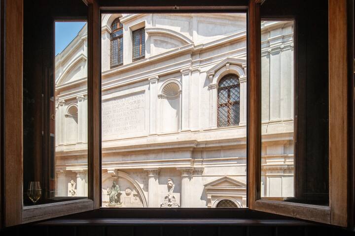 Ve.N.I.Ce. Cera Ai Leoncini gallery image 4