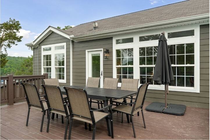 Mitchell Creek Marina managed Airbnb listing 3