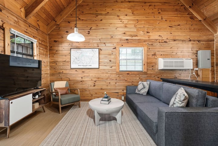 Eagle’s Perch Cabin: The Perfect Lake Life Escape - Dale Hollow Reservoir