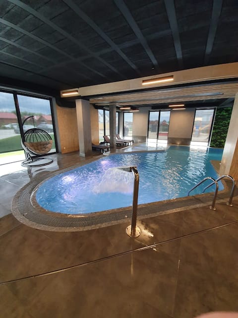 Apartment with a garden