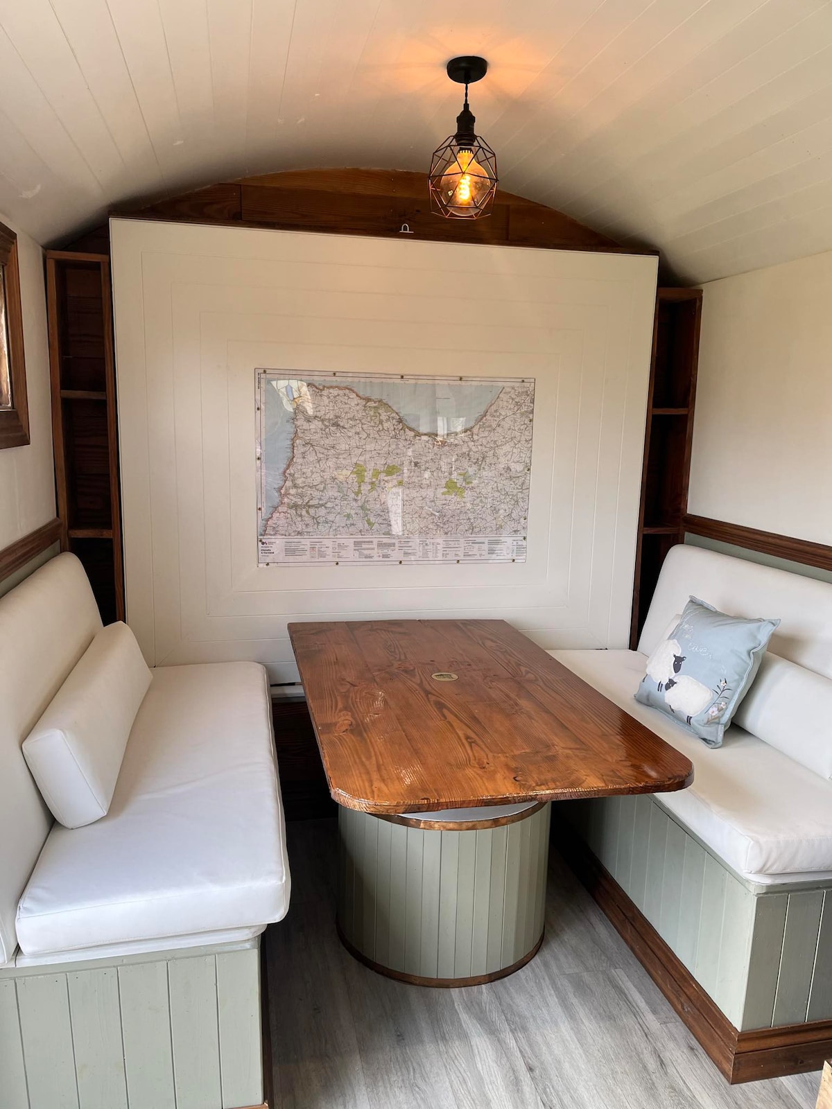 Successful Airbnb property: The Sheep Field Hut Quiet, remote in its own field in Woolfardisworthy